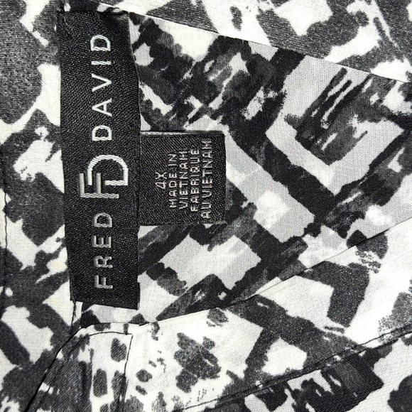 Fred David Sheer Long Sleeve Top NWOT - Picture 4 of 4